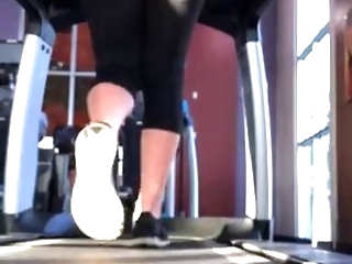 pawg in see thru yogas on treadmill!!