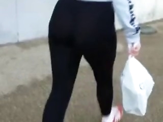 yummy fat ass teen in black leggings (pawg)