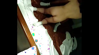 Conoci a Una Estudiante Delgada del Colegio que quiere que le ense&ntilde;e todos los secretos en la Intimidad y Placer extremo&period; Escuchen y vean como cuesta penetrarla&period; Estrecha y hermosa experiencia